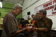 Mendikbud: Ribuan Guru...
