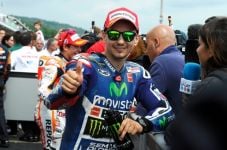 Lorenzo Pertanyakan...