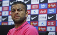 Alves Habiskan Masa...