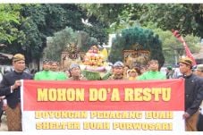 Pedagang Buah Purwosari...