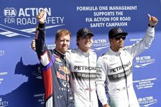 Rosberg Kunci Barisan...