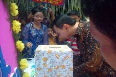 Datangi Pernikahan,...