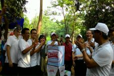 Ciliwung Menyempit,...