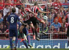 Sunderland Tahan Imbang...