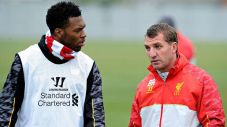 Rodgers Beri Isyarat...
