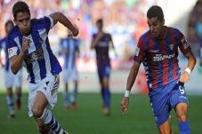 Debut Manis Eibar di...