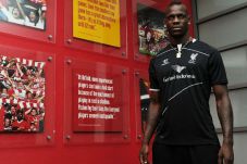 Balotelli Takkan Bermain...
