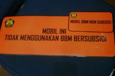 Stiker Larangan Penggunaan...