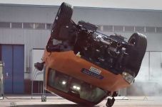 Volvo Rilis Video Tes...