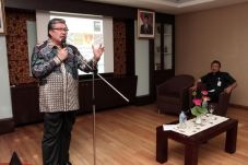 Syahrul Gunakan Istri...