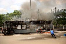 Transjakarta Terbakar...