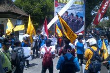 Pelantikan Anggota DPRD...