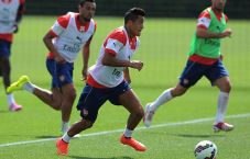 Wenger Tantang Alexis...