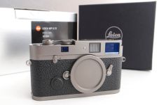 Leica MP Berbahan Titanium...
