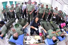 Ratusan Prajurit TNI...