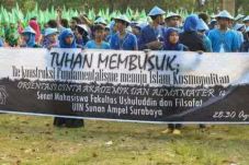 Ini Penjelasan Tema...