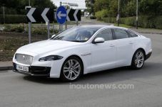 Jaguar XJ Series Baru...