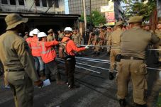 Berlanjut, 4 Ruko Dibongkar...