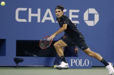 Federer Ngebet Angkat...