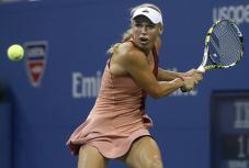 Ke Semifinal, Wozniacki...