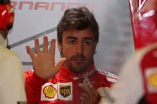 Alonso tak Berniat Tinggalkan...