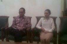 Florence Sihombing Temui...
