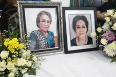Istri Mantan Gubernur...