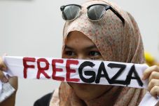 Palestina Minta Bantuan...