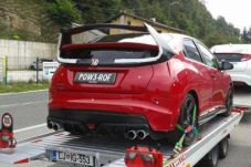 Honda Civic R Mendekati...
