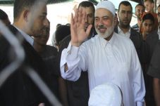 Tolak Syarat Israel,...