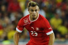 Shaqiri Pede Taklukkan...