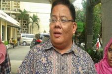 Sidang Etik Batal, Adrianus...