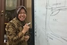 Risma Ancam Ambil Alih...