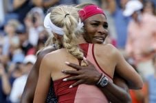 Serena Raih Trofi Keenam