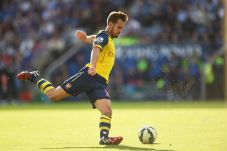 Ramsey Terancam Tak...