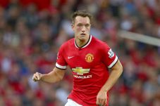 United Tanpa Jones Lawan...