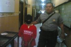 Sepupu Diganggu, Kakek...