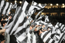 The Magpies Paling Banyak...