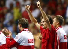 Federer Bawa Swiss ke...