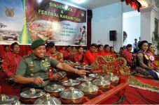 Festival Karawitan dan...