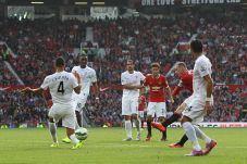 Rooney Samai Rekor Gol...