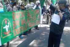 Setahun Memimpin Bandung,...