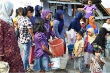 Sumur Mengering, Warga...
