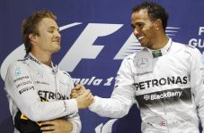 Hamilton dan Rosberg...