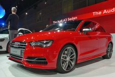 Audi Berikan Program...