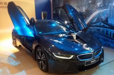Mobil Sport Hibrid BMW...