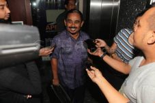 Hak Politik Dicabut,...