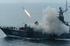 TNI AL Latihan Perang,...