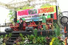 Jaktim Gelar Festival...