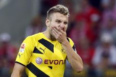 Penalti Gagal Immobile...